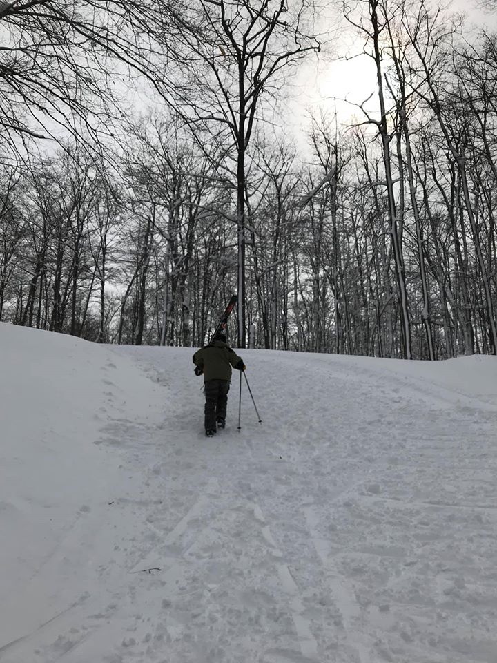 Sommet Heights - 40 cm de nouvelle neige = une bonne skinusite