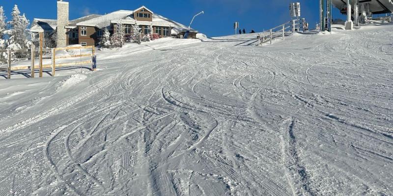 Mont Tremblant - De l'art sur la montagne et une belle qualité de neige