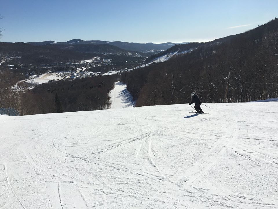 Station Touristique Stoneham - Un soleil du Mexique et un couvert de neige parfait
