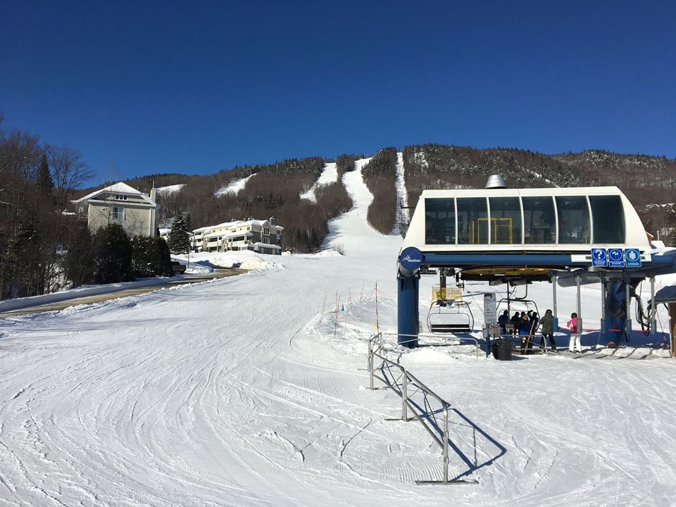 Station Touristique Stoneham - Un soleil du Mexique et un couvert de neige parfait