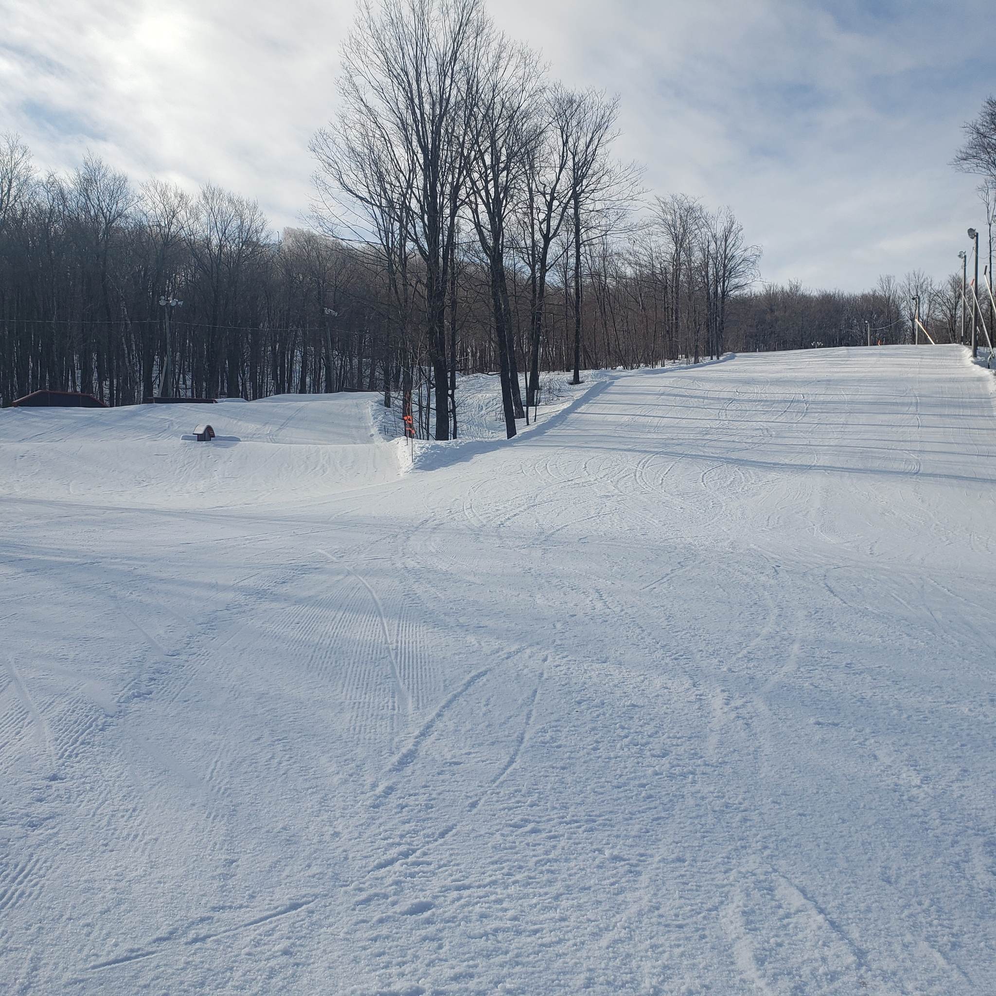 Bromont, montagne d'expériences - Souvenir - Début de ski printemps