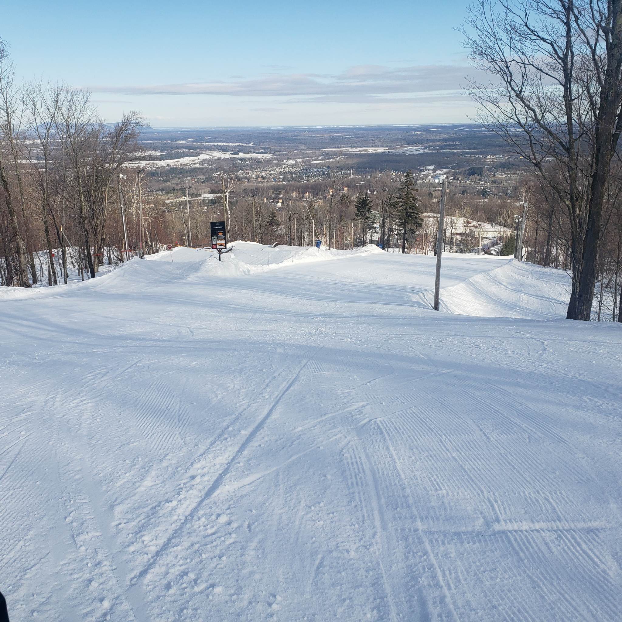 Bromont, montagne d'expériences - Souvenir - Début de ski printemps
