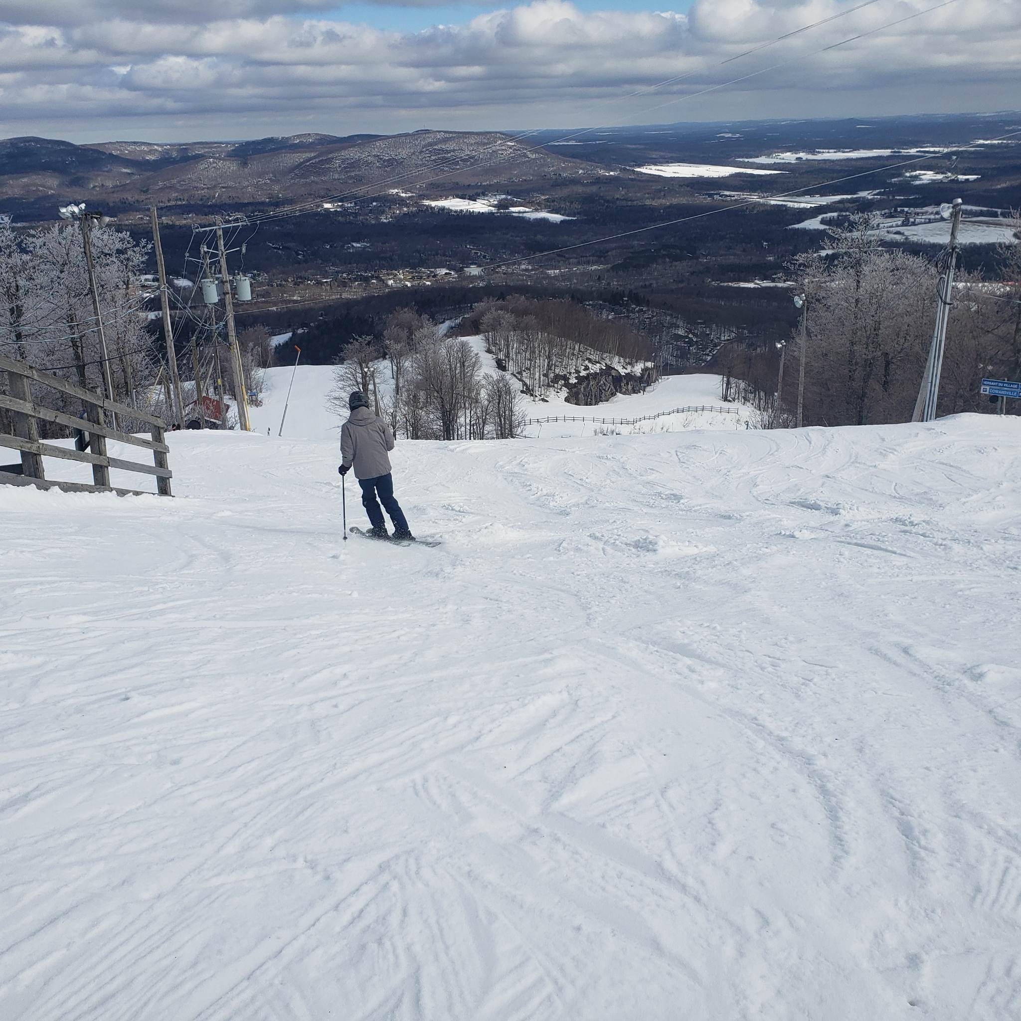 Bromont, montagne d'expériences - Souvenir - Début de ski printemps