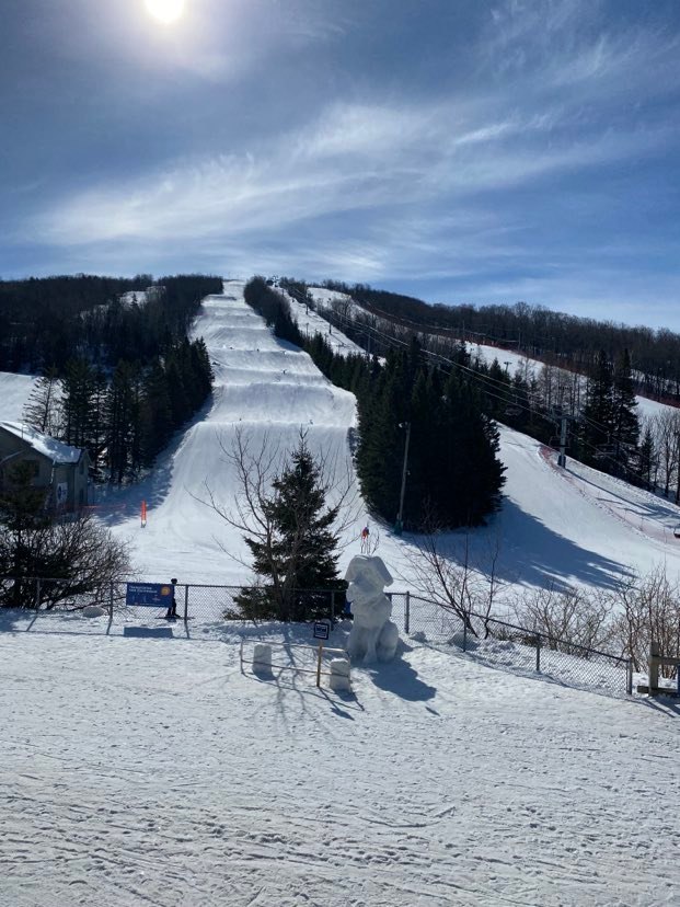 Centre de ski Le Relais - On fait de beaux virages, ça mord partout !