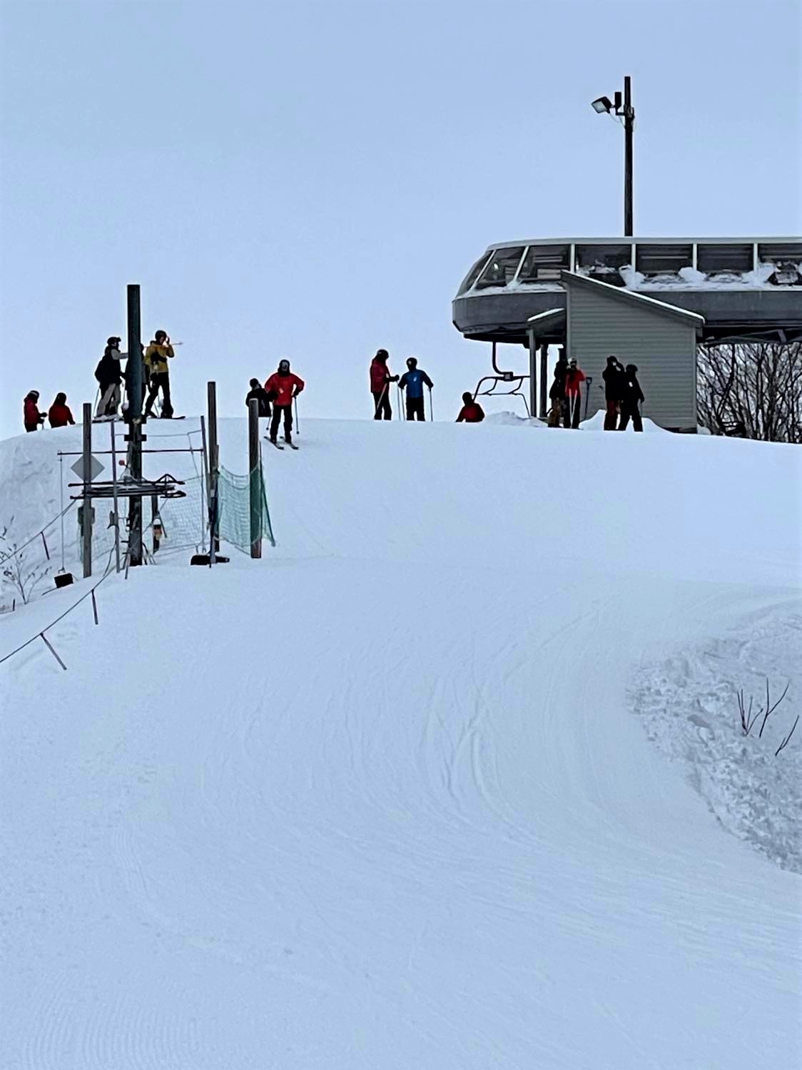 Centre de ski Le Relais - Les cannons à neige en opérations