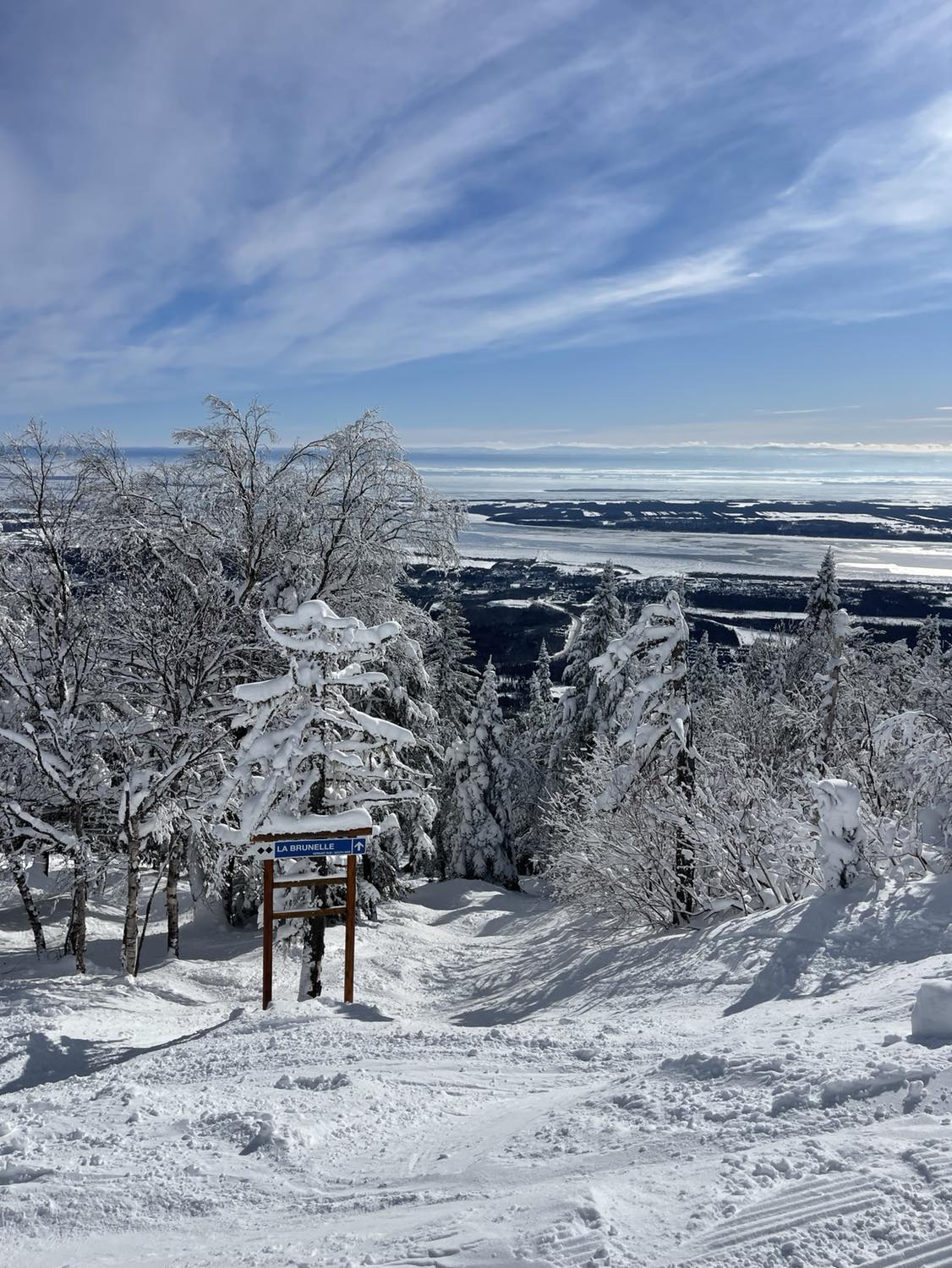 Mont Sainte-Anne - Une journée digne de nos hivers rigoureux. Mont Sainte-Anne - Une journée digne de nos hivers rigoureux.