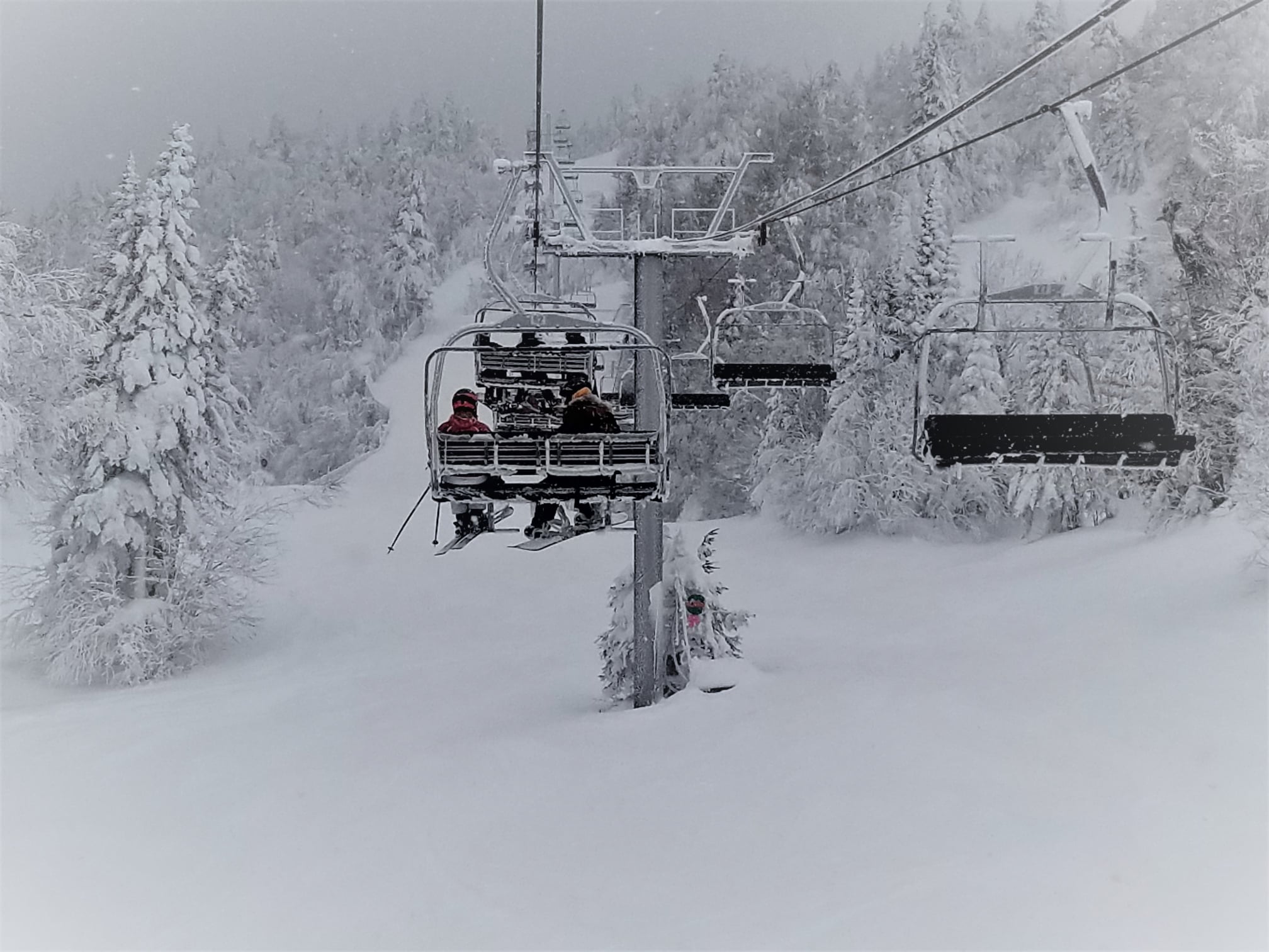Mont Sutton, une montagne mythique pour une journée de poudreuse