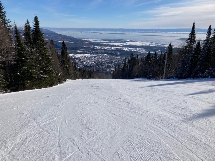 Mont Sainte-Anne - Belle expérience ski et grande variété de pistes