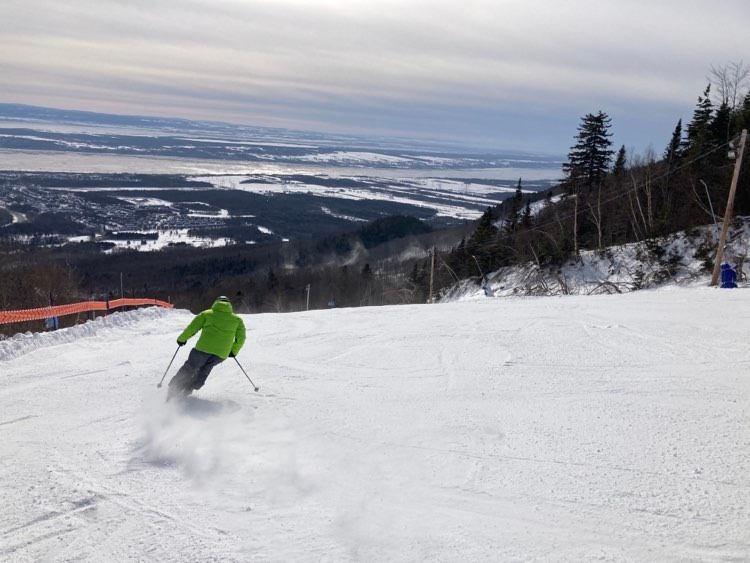 Mont Sainte-Anne - Belle expérience ski et grande variété de pistes