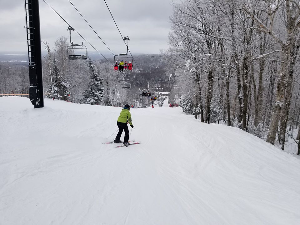 Un samedi blanc et des pistes bien couvertes. Un samedi blanc et des pistes bien couvertes.