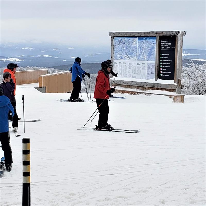 Bromont, montagne d'expériences - accueillante et bonnes conditions Bromont, montagne d'expériences - accueillante et bonnes conditions