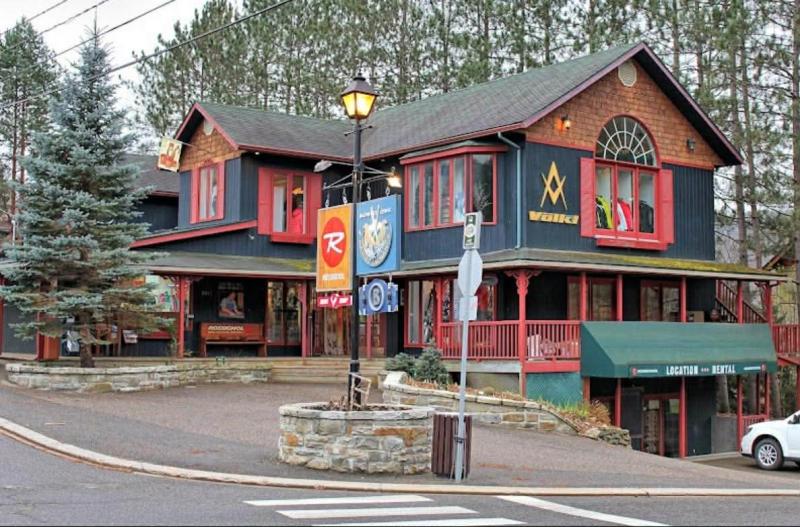 Ski Lachance - Une institution spécialisée dans le domaine du ski Ski Lachance - Une institution spécialisée dans le domaine du ski