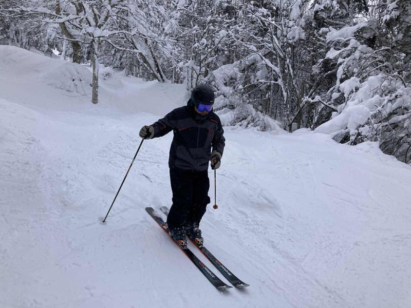 Stoneham - Une belle petite poudreuse est venue adoucir les surfaces. Stoneham - Une belle petite poudreuse est venue adoucir les surfaces.