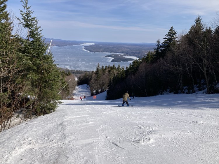 Owl's Head Ski & Golf - Du soleil, de la chaleur et de belles conditions