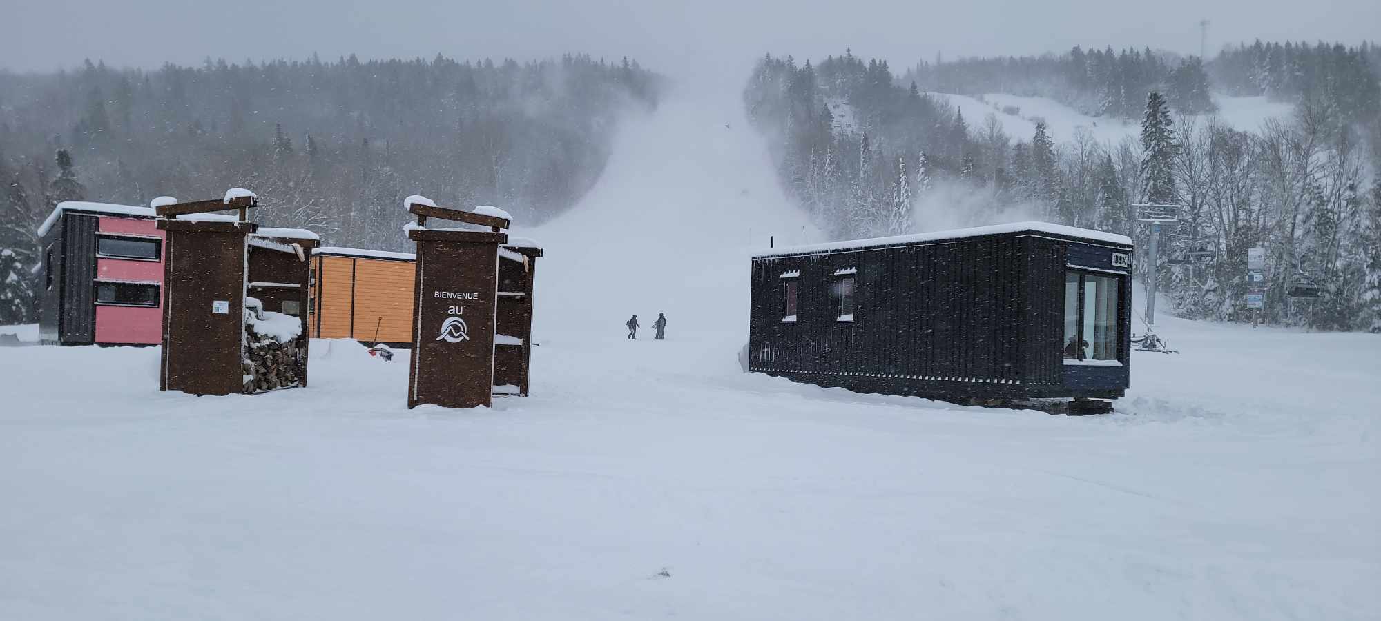 Parc du Mont Saint-Mathieu -Une belle neige naturelle juste pour nous.