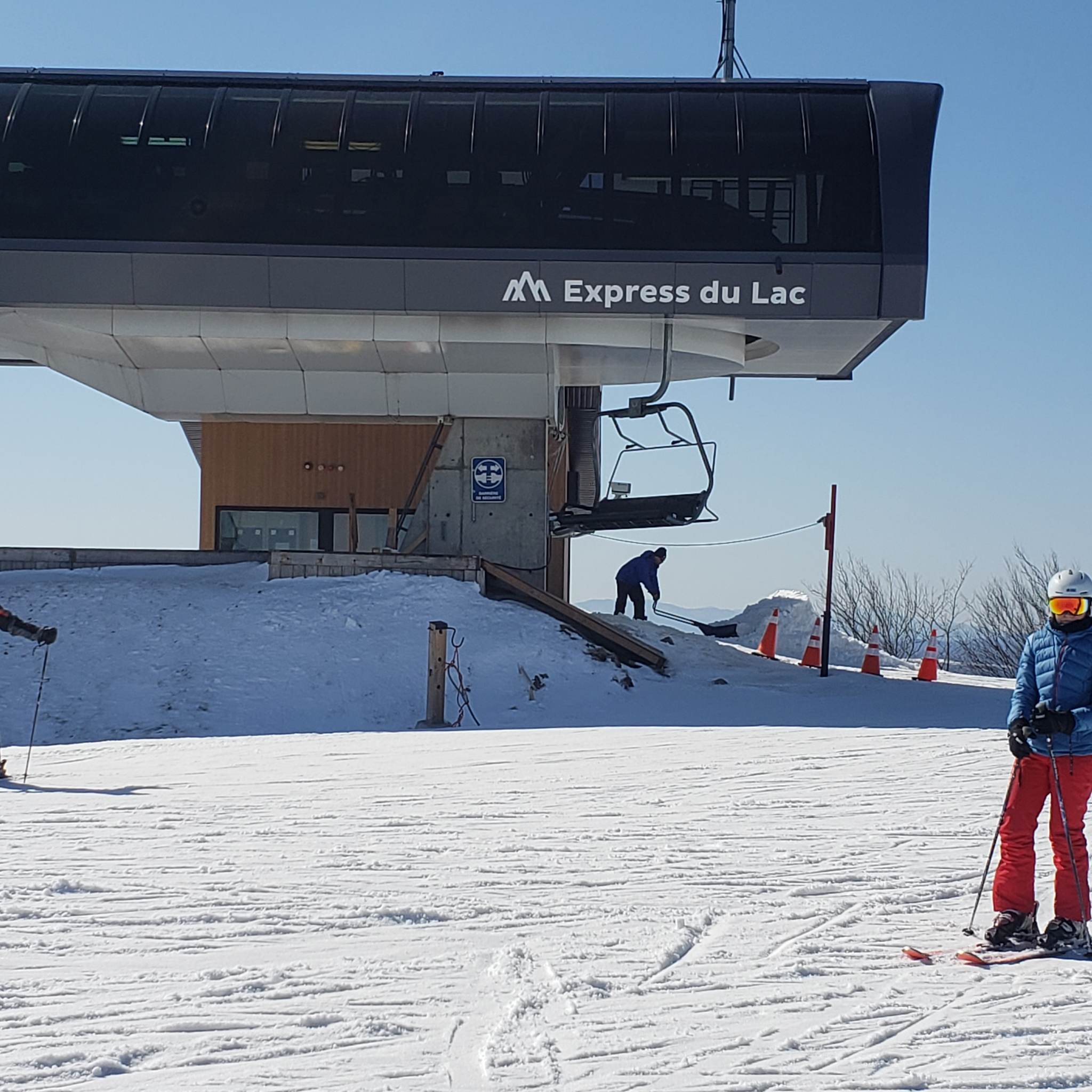 Bromont, montagne d'expériences - Beau ski de printemps - bonne météo