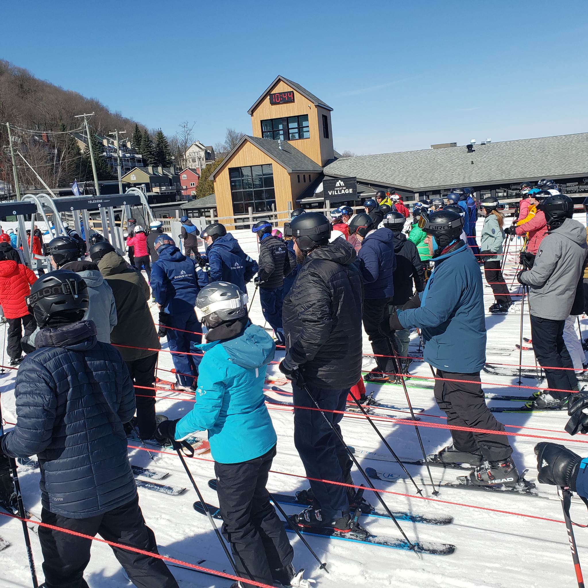 Bromont, montagne d'expériences - Beau ski de printemps - bonne météo