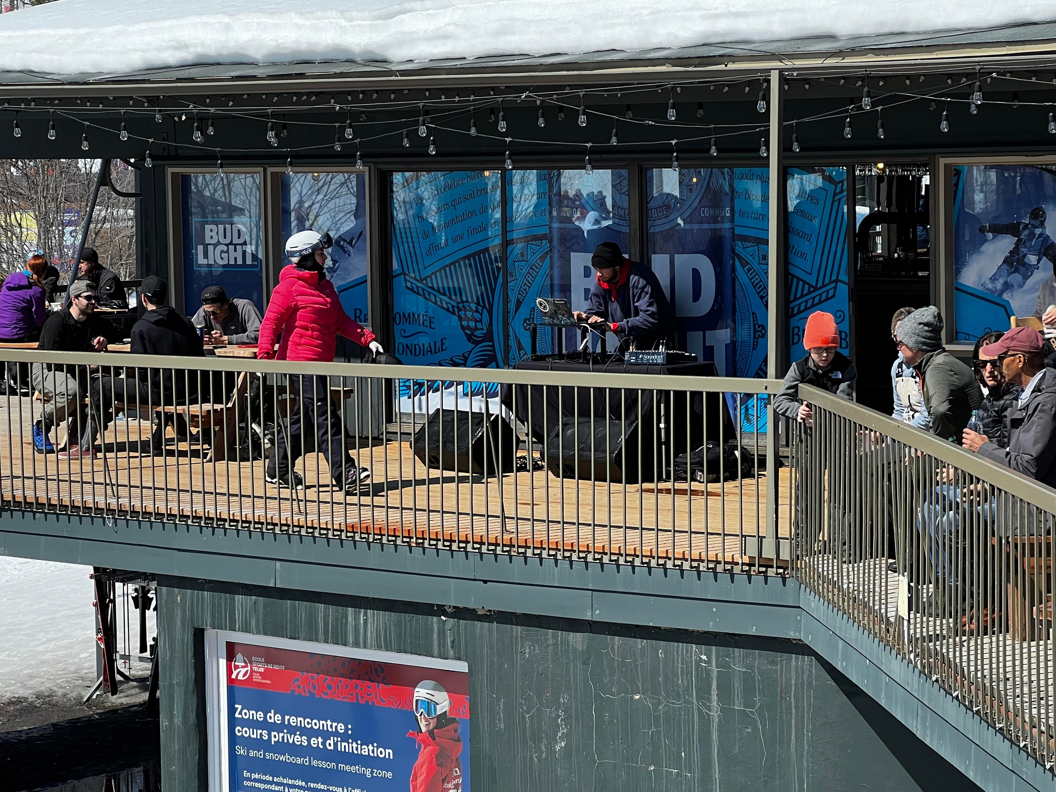 Station Stoneham - Neige lourdes et soleil plus radieux en PM
