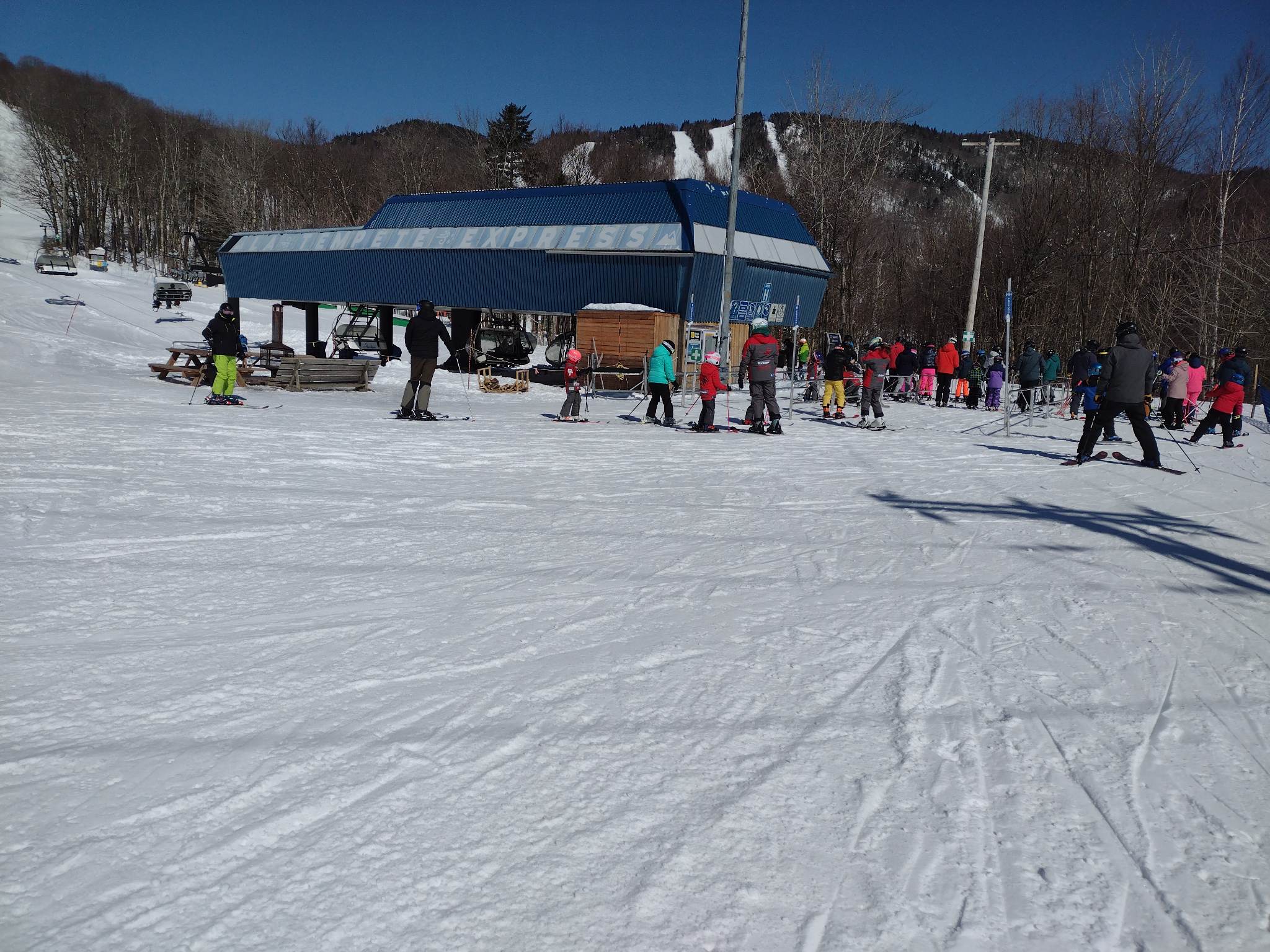 Station touristique Stoneham - Une neige granuleuse travaillée