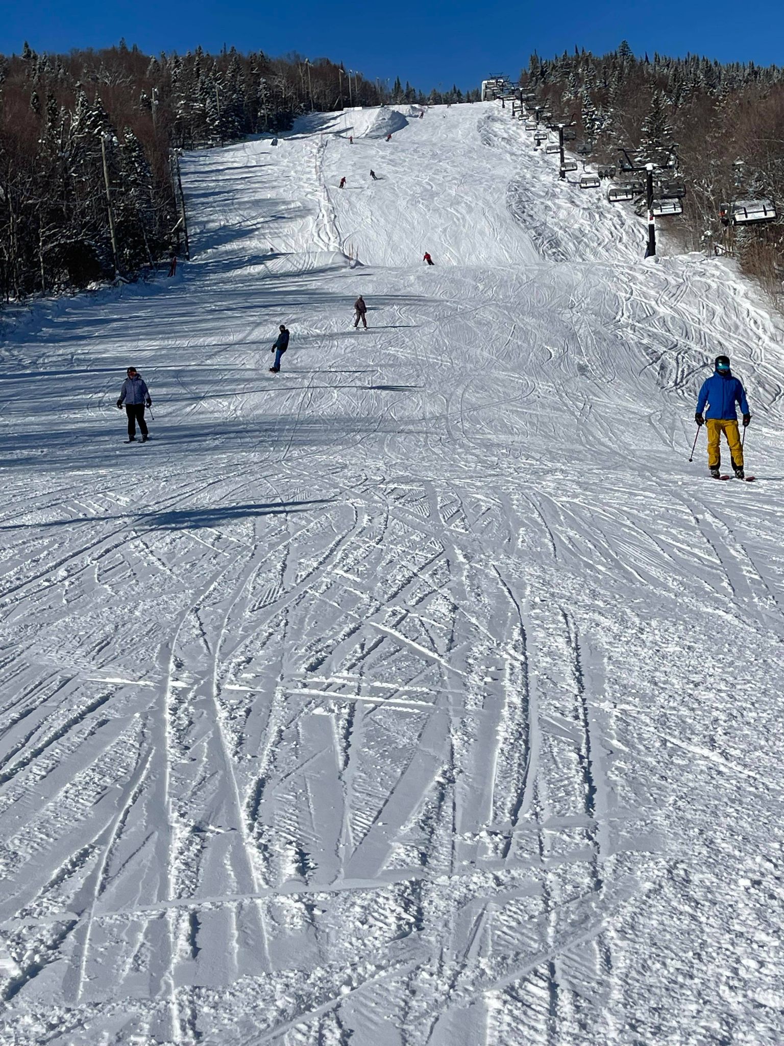 Station touristique Stoneham - Une journée comblée sur les pentes