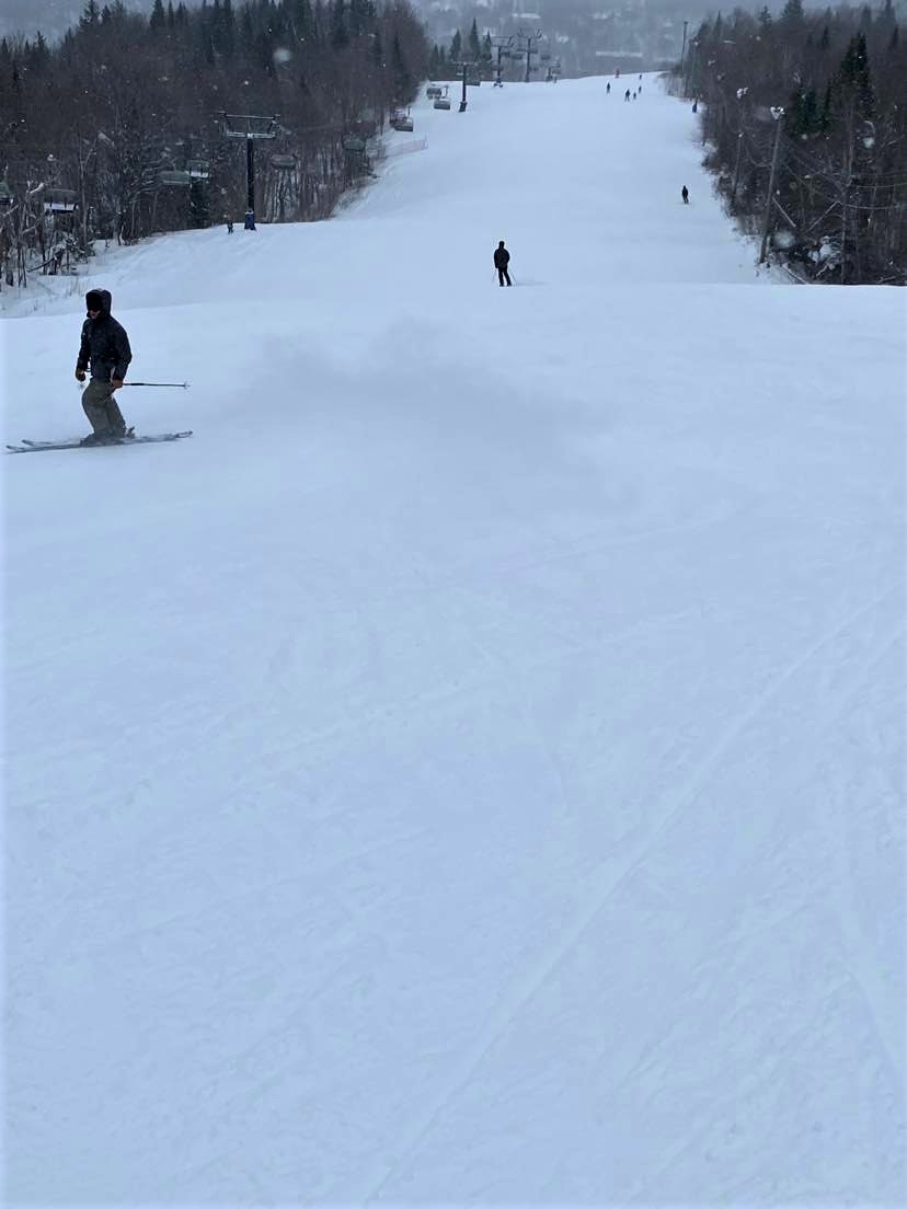 Station touristique Stoneham - Belle entretien dans la majorité des pistes