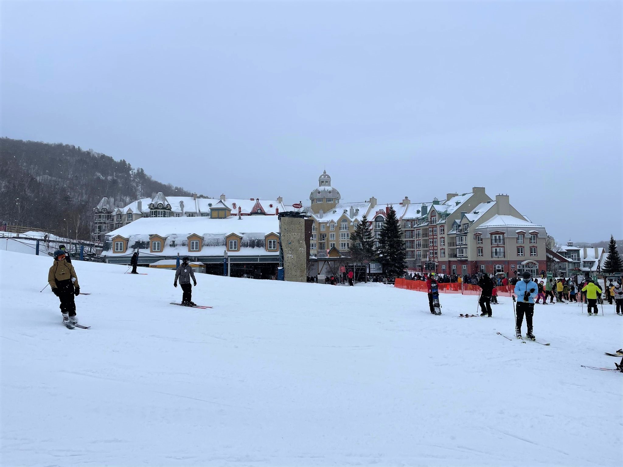 Mont Tremblant - une ambiance de fête ajoute à l'expérience